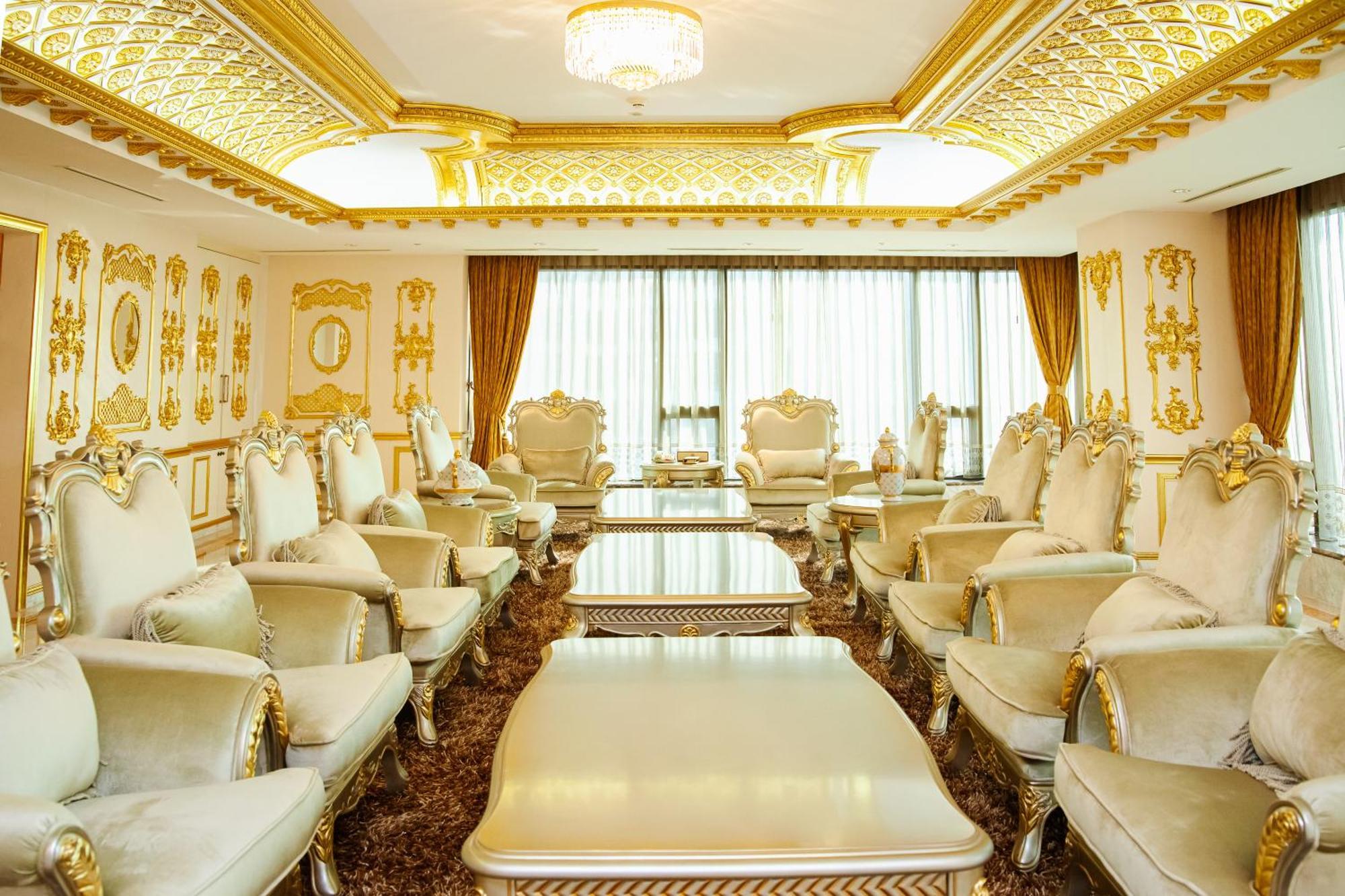 Grand Plaza 5* Hanoï